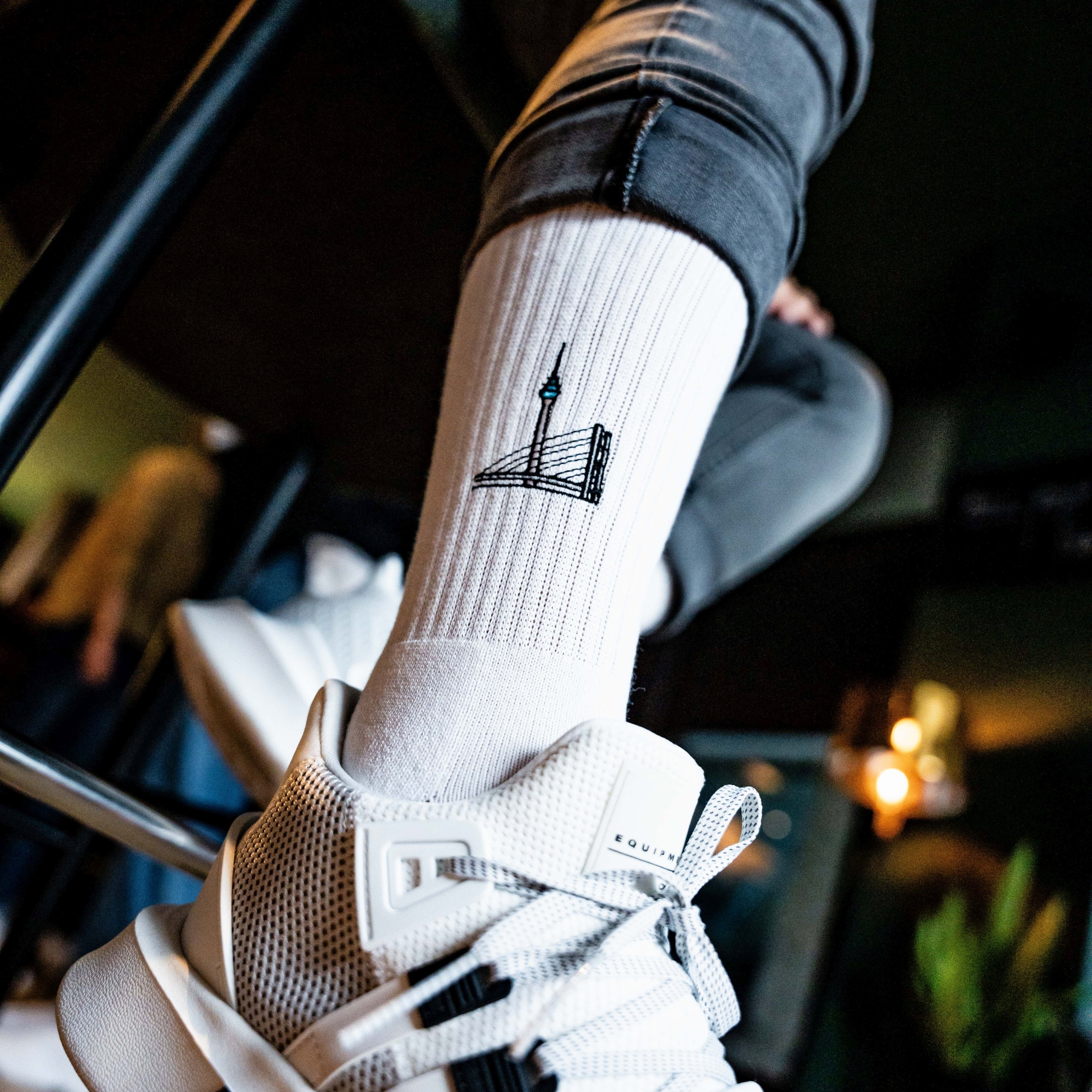 Rheinkniebrücke Sportsocken, Düsseldorf